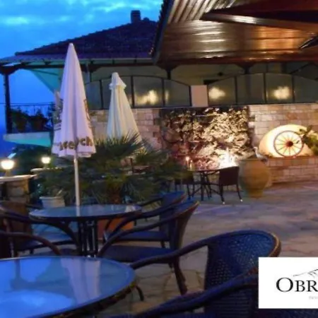 Obrava Semi Double With Balcony Overlooking The Inner Courtyard شقة *